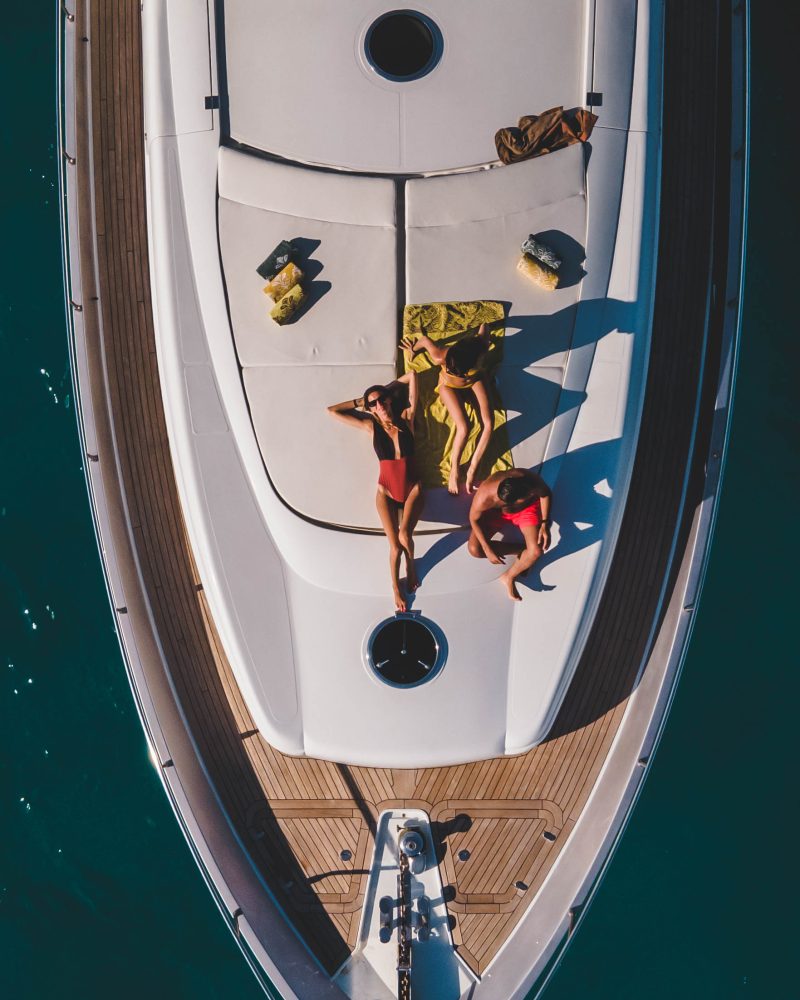 Pershing LADY R yacht