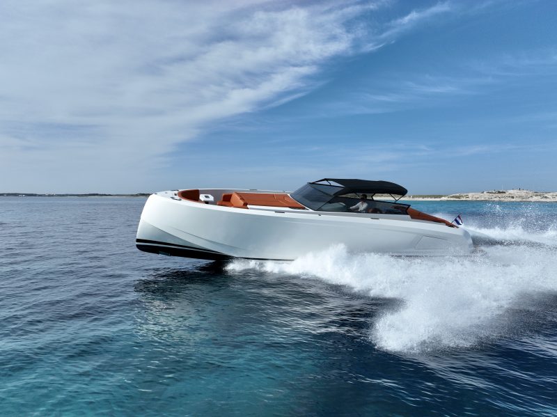 Vanquish VICTORY yacht