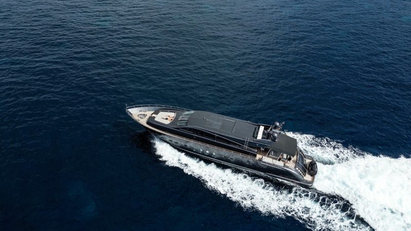 Leopard DARK KNIGHT yacht