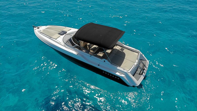 Sunseeker TABUNG speedboat